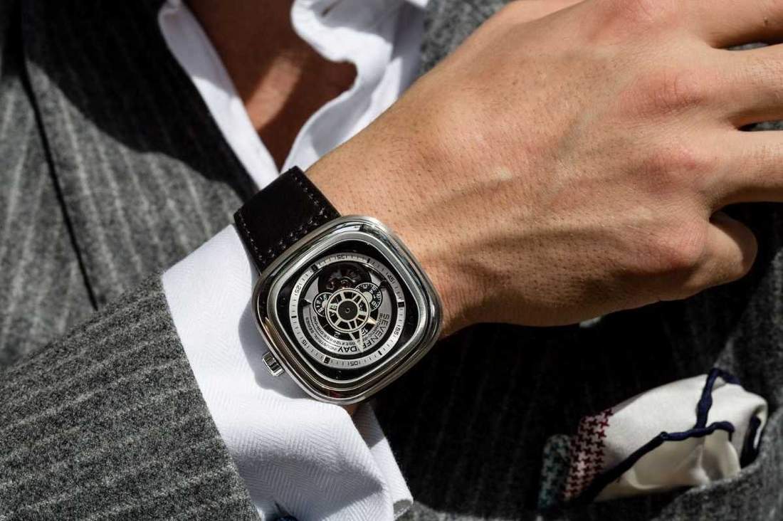 Sevenfriday Unisex